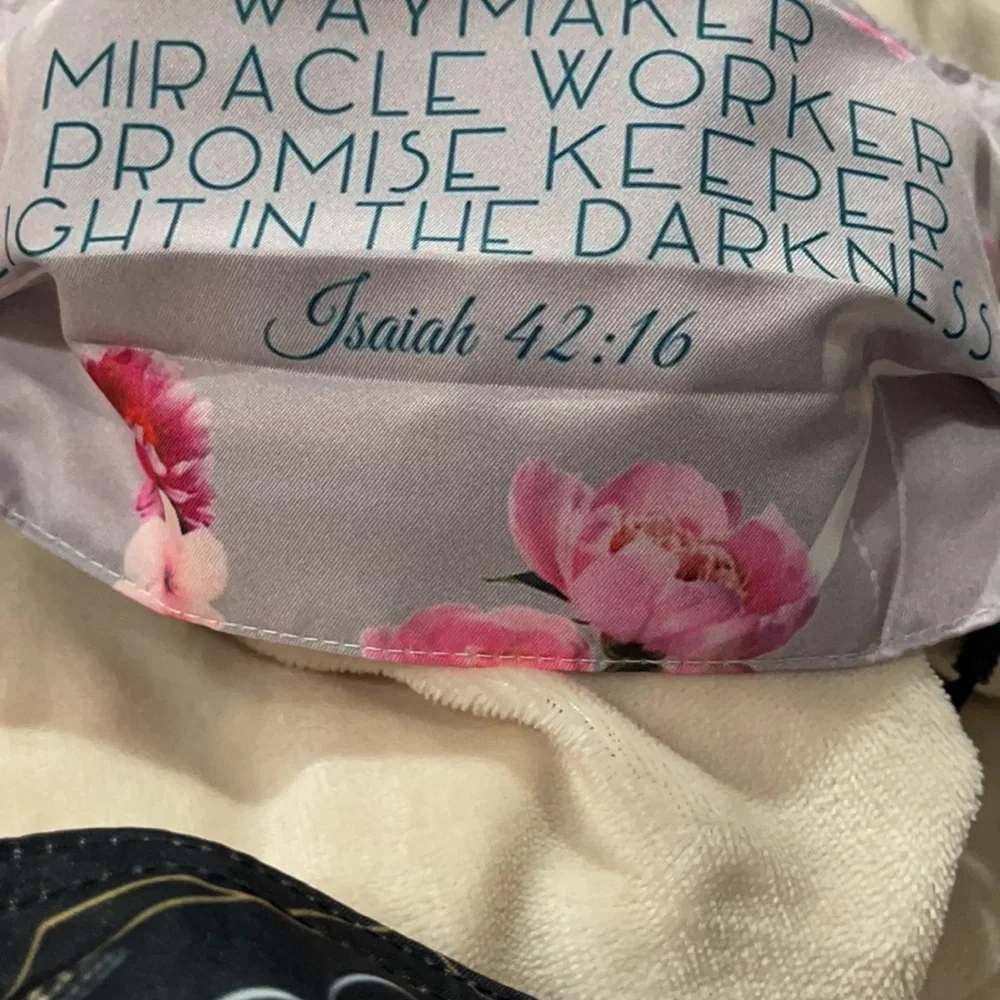 New set/2 inspirational face masks